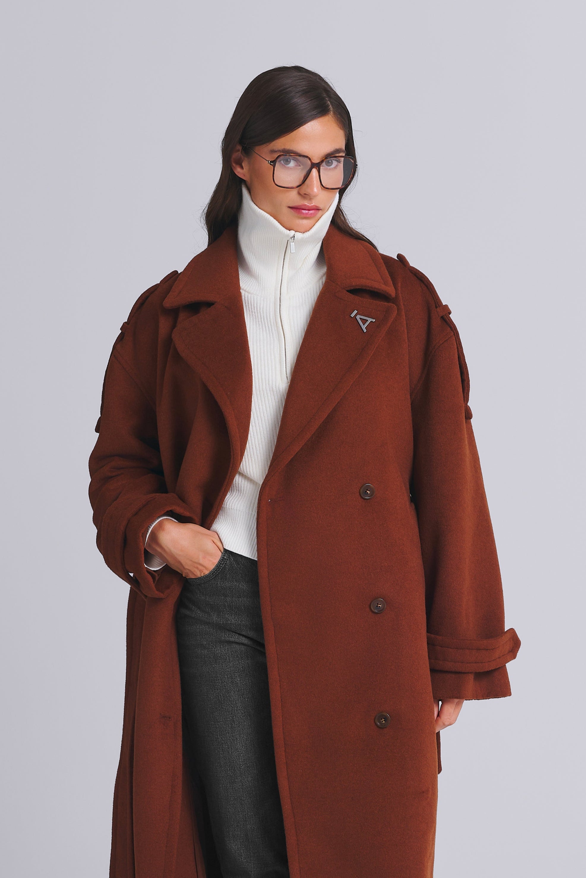 DOUBLE BREASTED OVERSIZED WOOL COAT 02