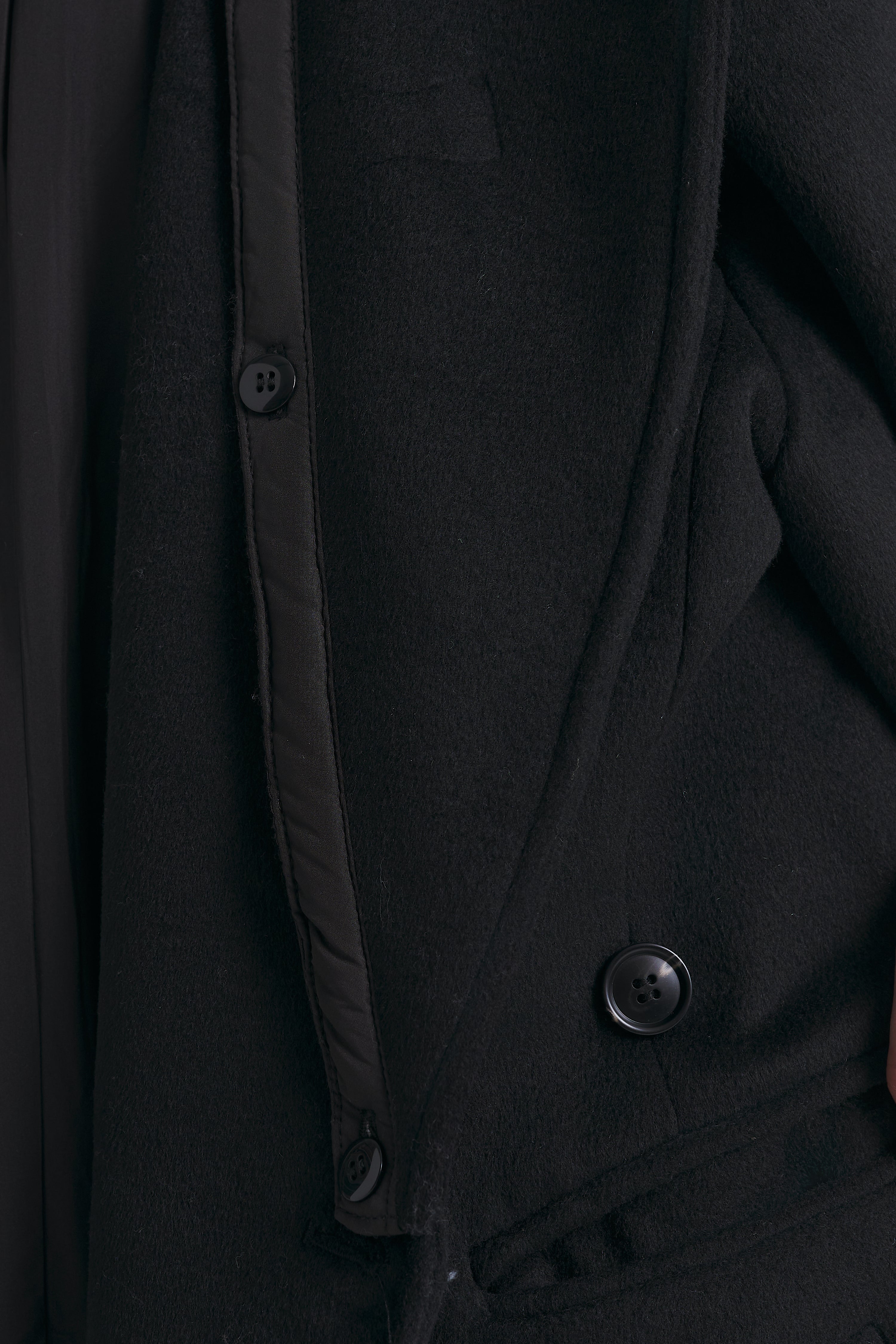 WOOL COAT WITH DETACHABLE COLLAR