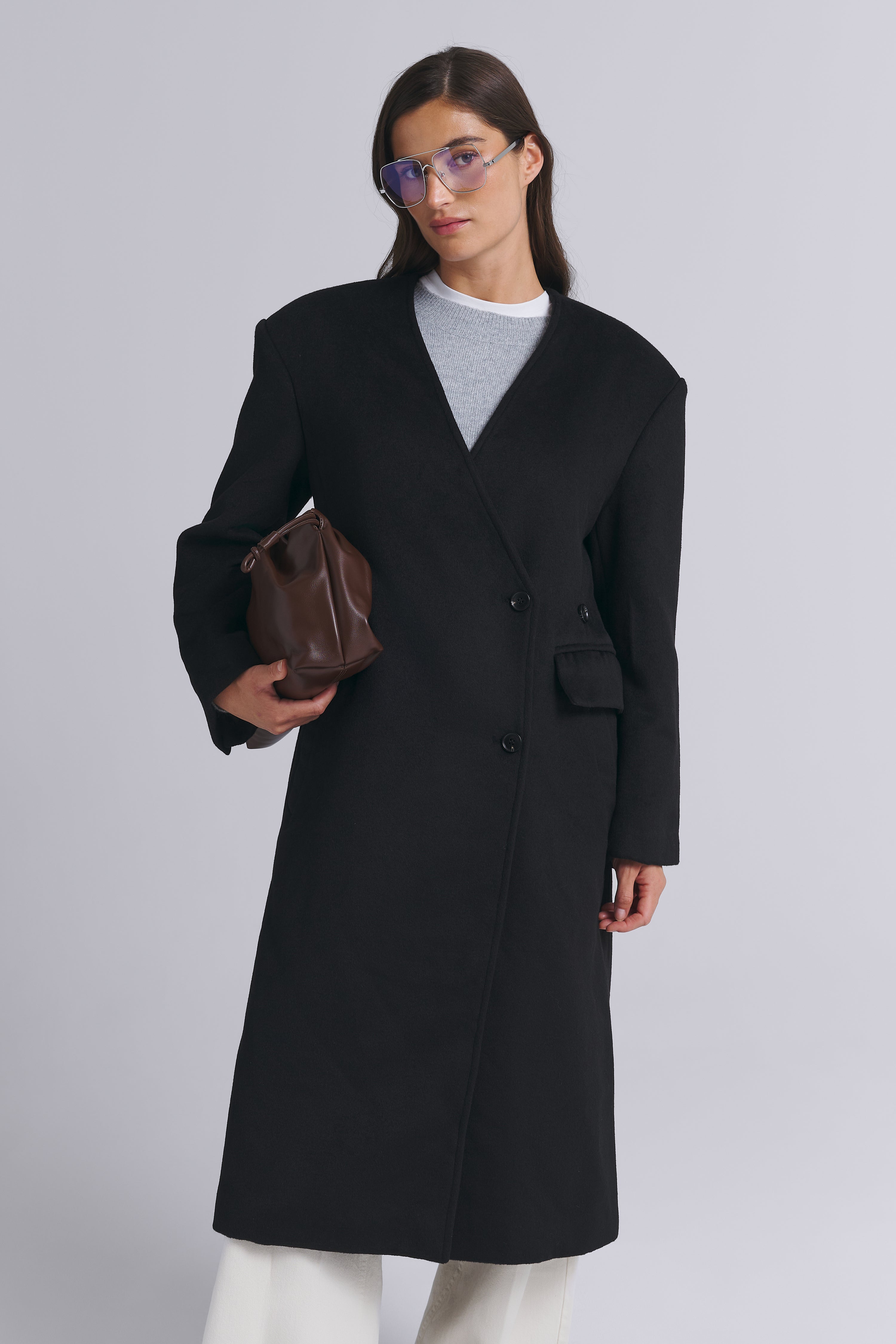 WOOL COAT WITH DETACHABLE COLLAR