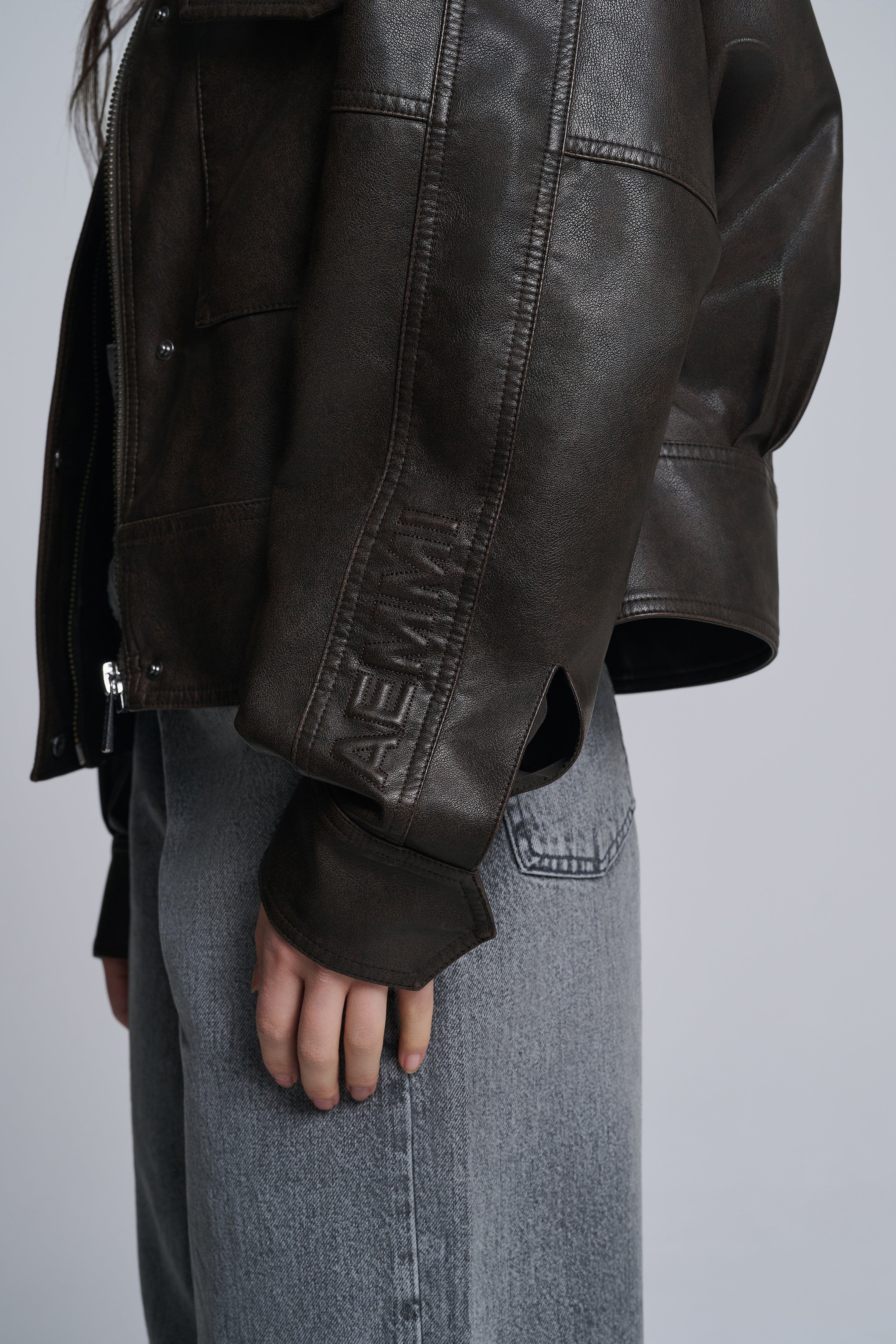 05 / OVERSIZED FAUX LEATHER JACKET – AEMMI