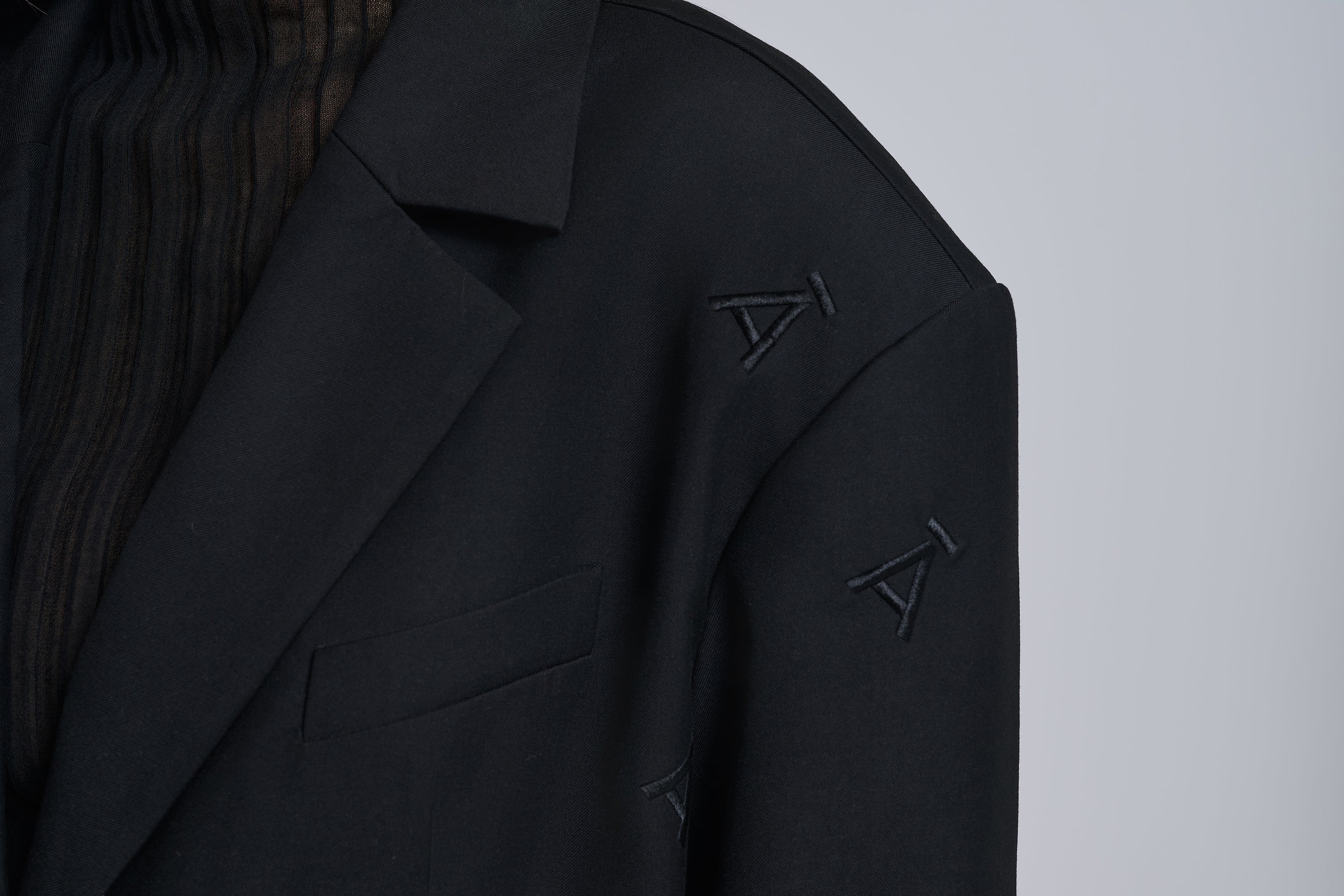 OVERSIZED BLAZER ALL OVER LOGO