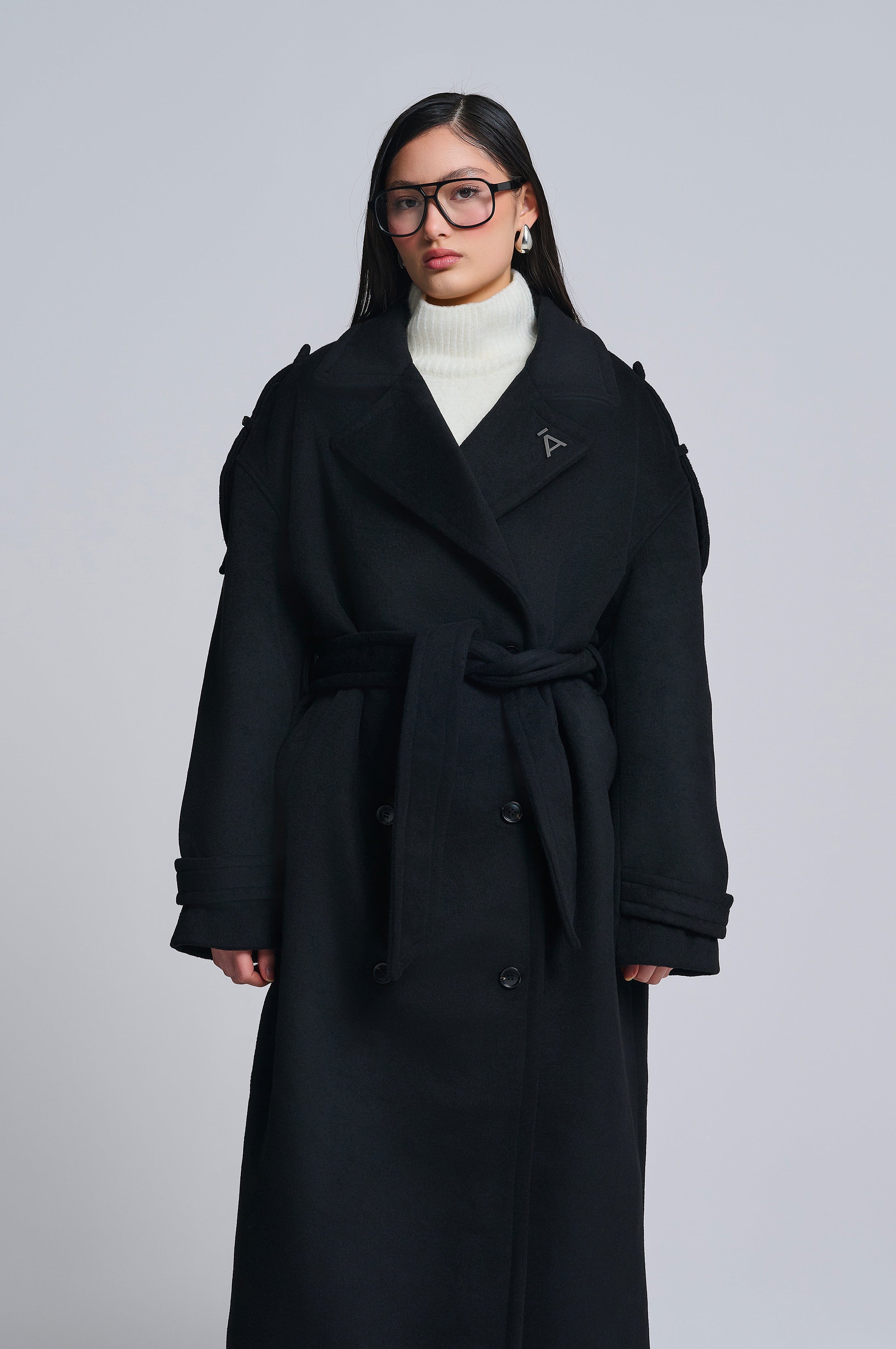 DOUBLE BREASTED OVERSIZED WOOL COAT 01