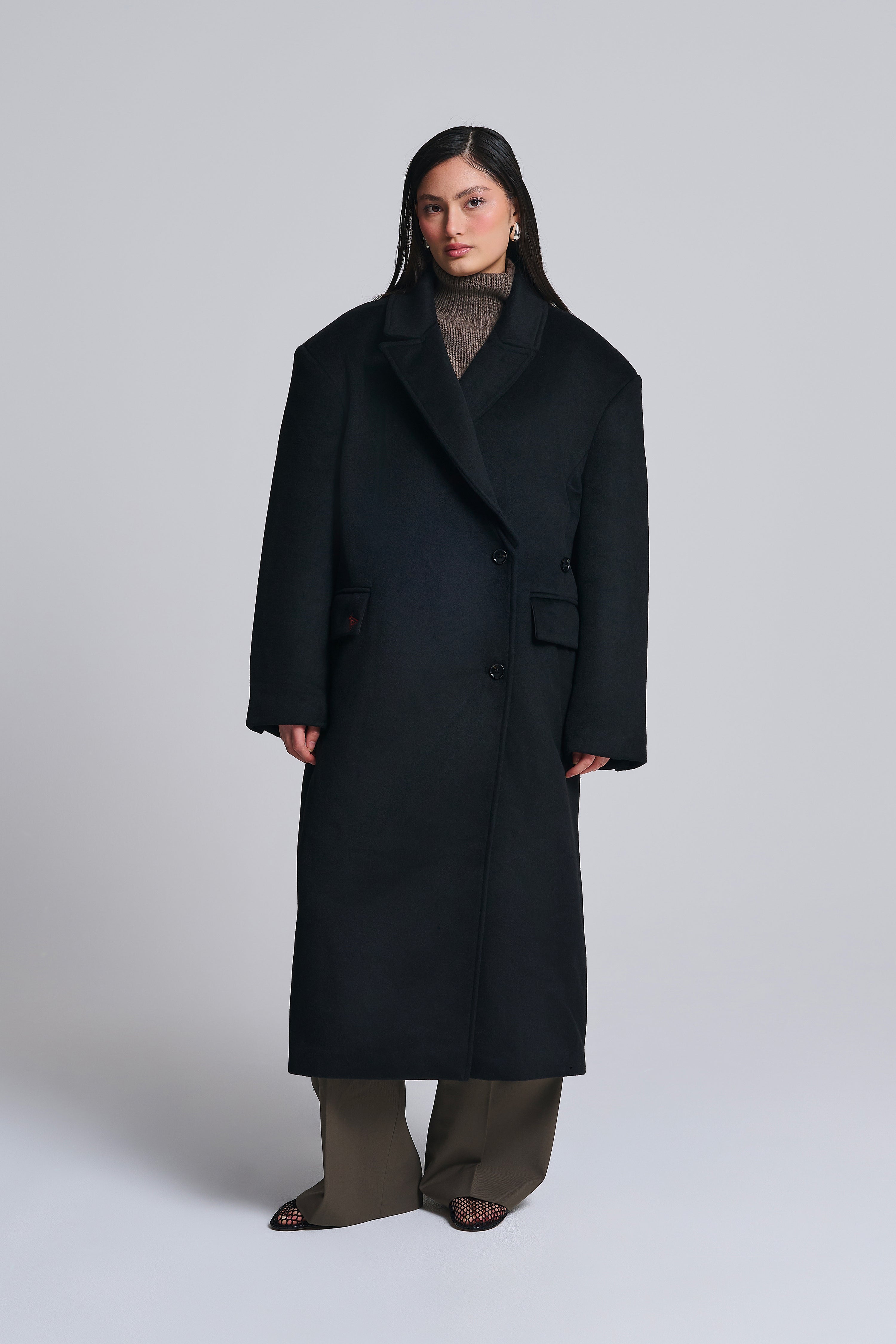 WOOL COAT WITH DETACHABLE COLLAR