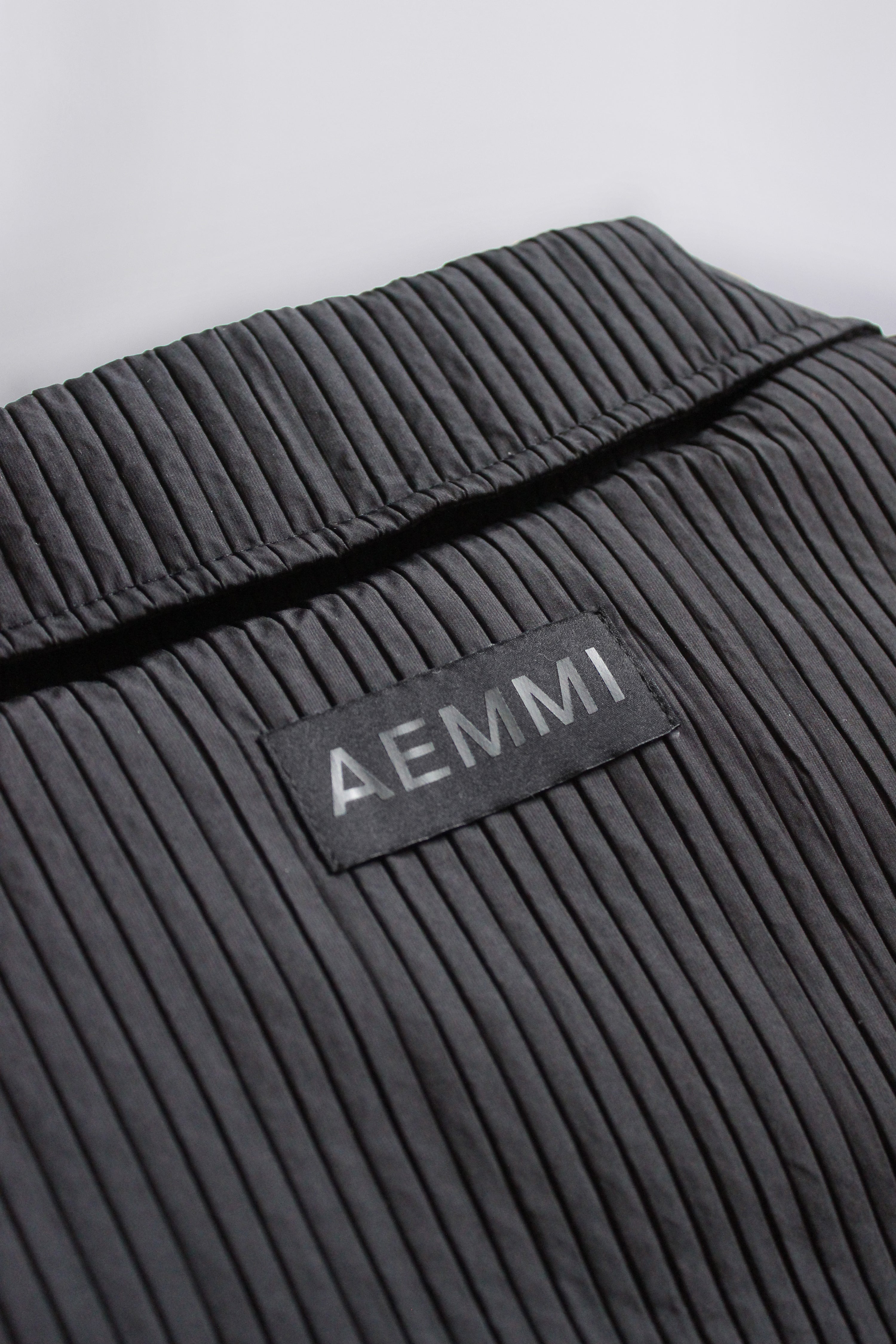 RIBBED LONG PUFFER COAT WITH DETACHABLE SHOULDER PADS