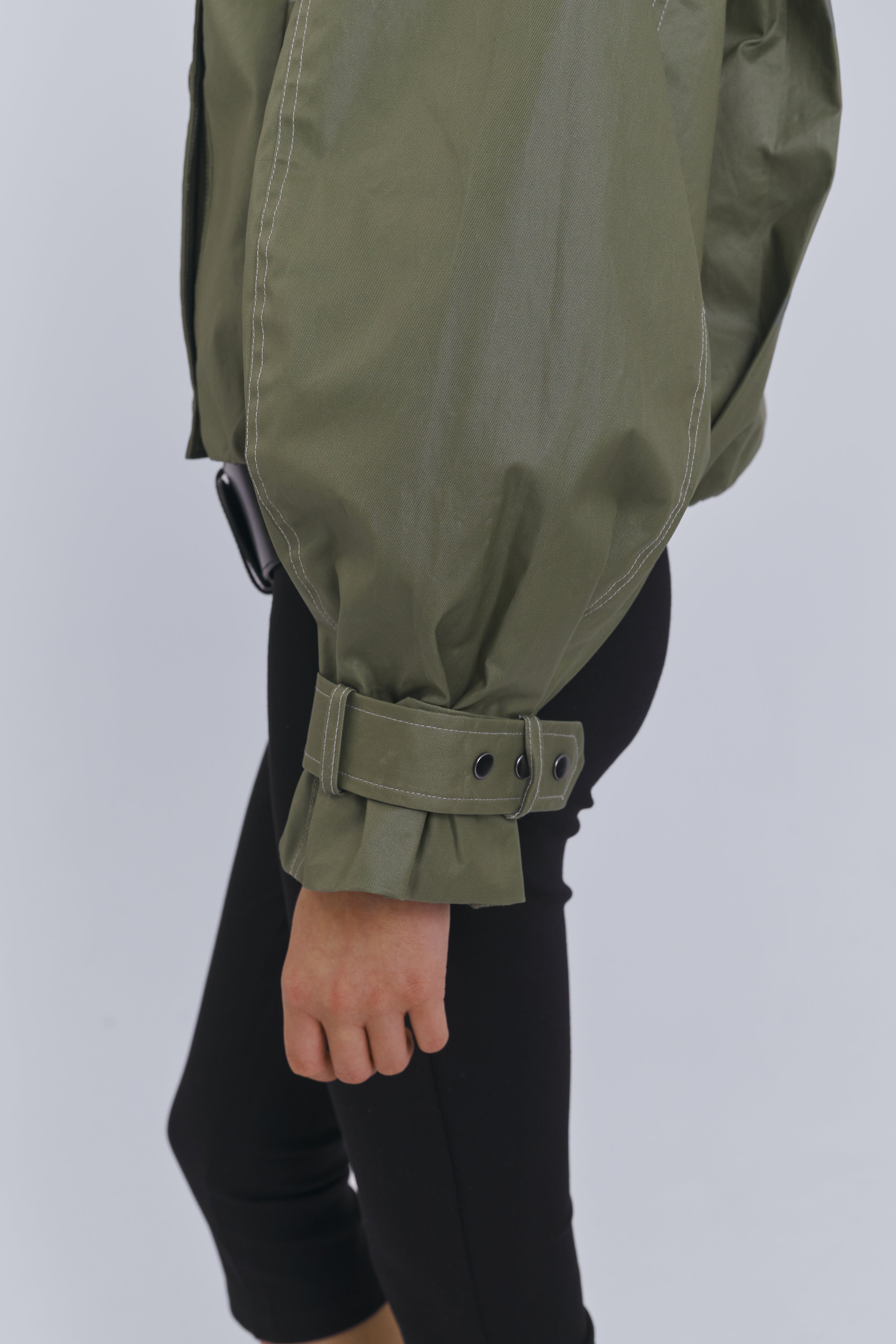 30 / WAXED COTTON CROPPED TRENCHCOAT
